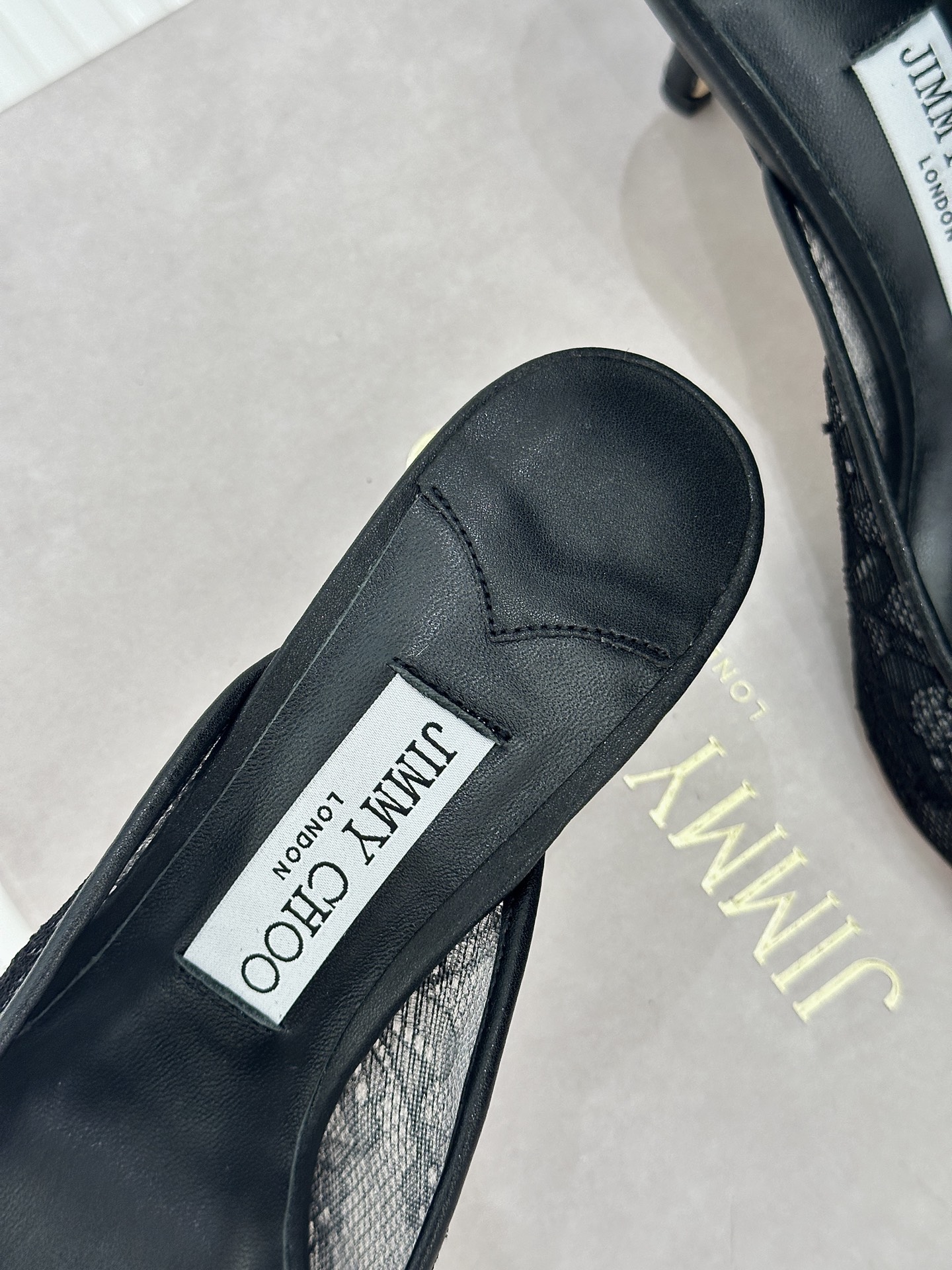 Jimmy Choo/吉米周26WF新品蕾丝金属头高跟拖鞋承袭品牌30年英伦奢雅基因这款凉鞋解锁现代女性