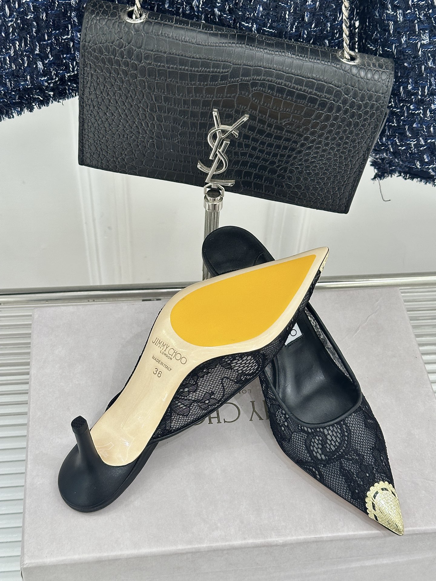Jimmy Choo/吉米周26WF新品蕾丝金属头高跟拖鞋承袭品牌30年英伦奢雅基因这款凉鞋解锁现代女性