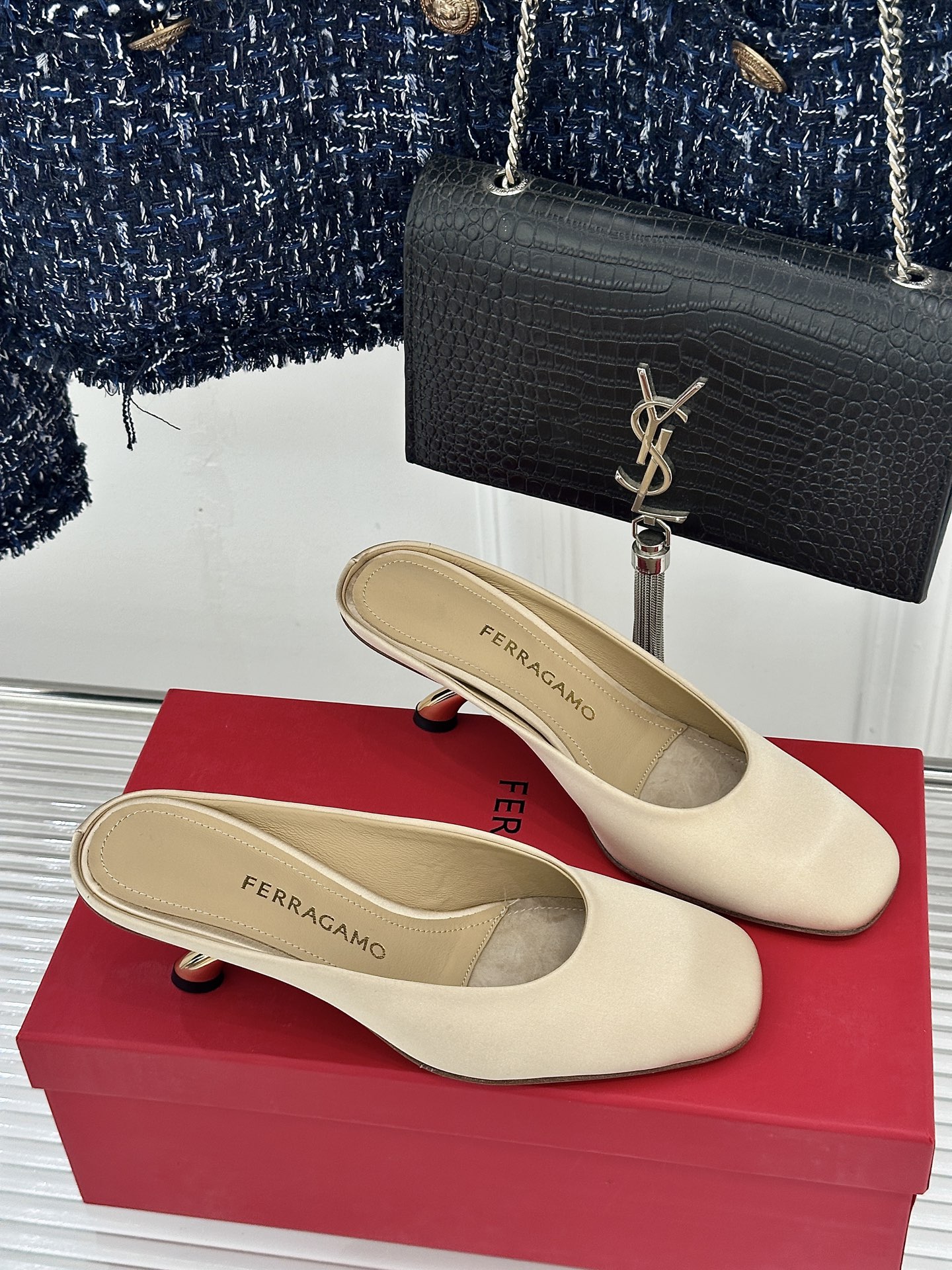 Ferragamo Ferragamo/菲拉格慕26WF新品