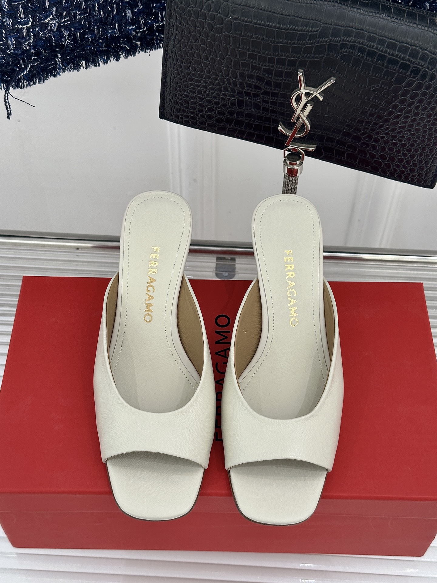 Ferragamo Ferragamo/菲拉格慕26WF新品