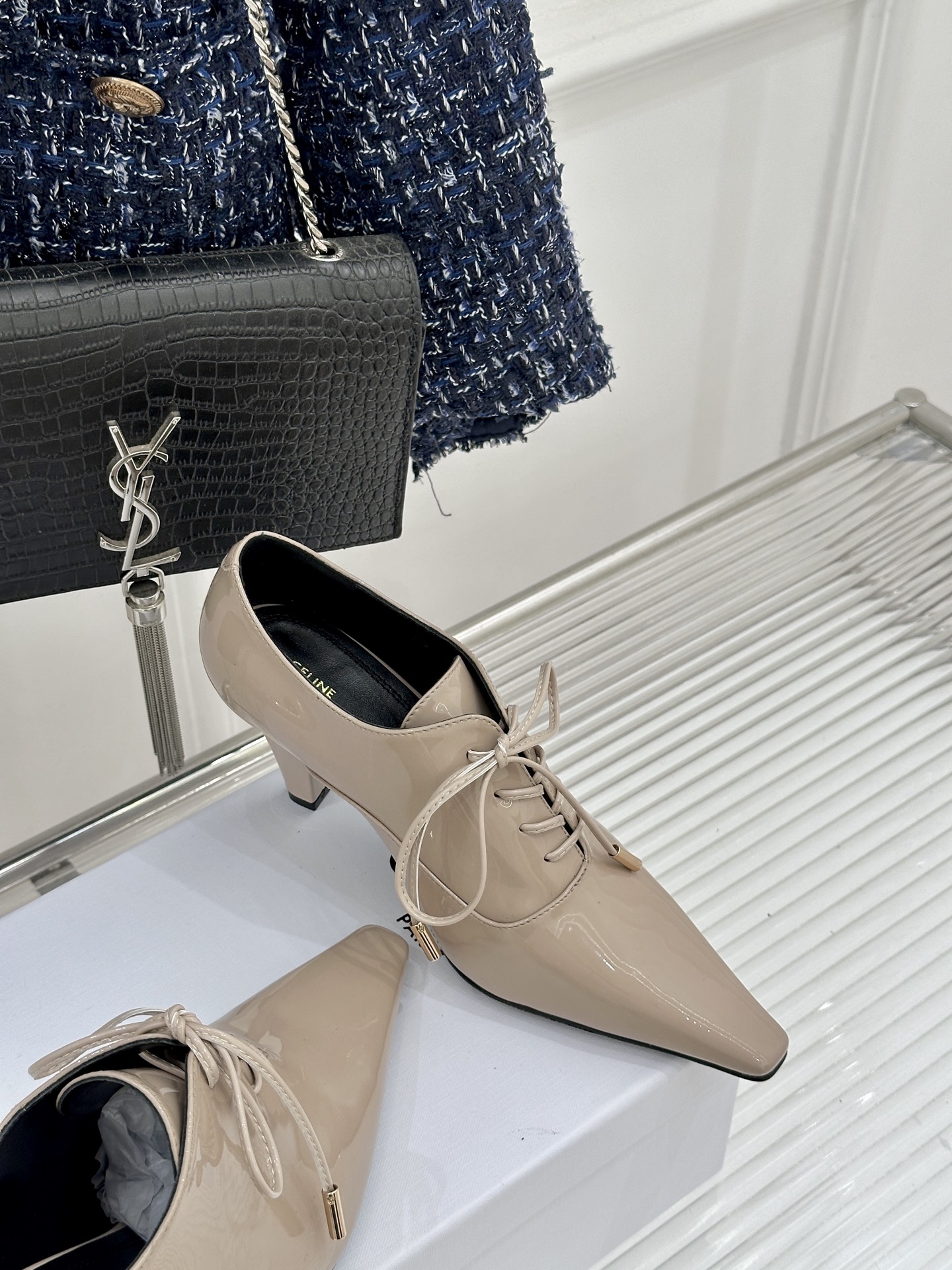 Celine Celine/赛琳26WF新品极简小方头
