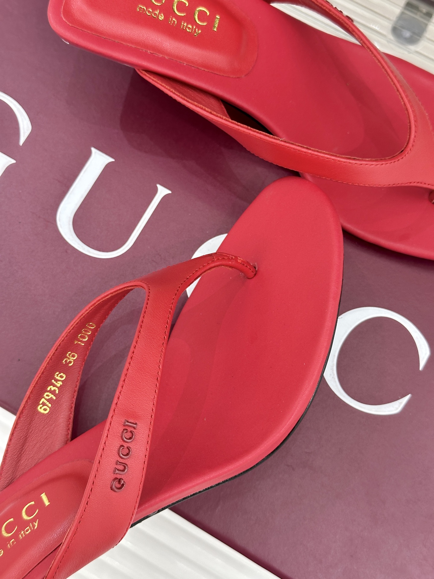Gucci/古驰26WF新品老花夹脚高跟人字拖鞋夏天最值得入手的单品❗️自带高级气场的凉鞋搭配裙装裤装率