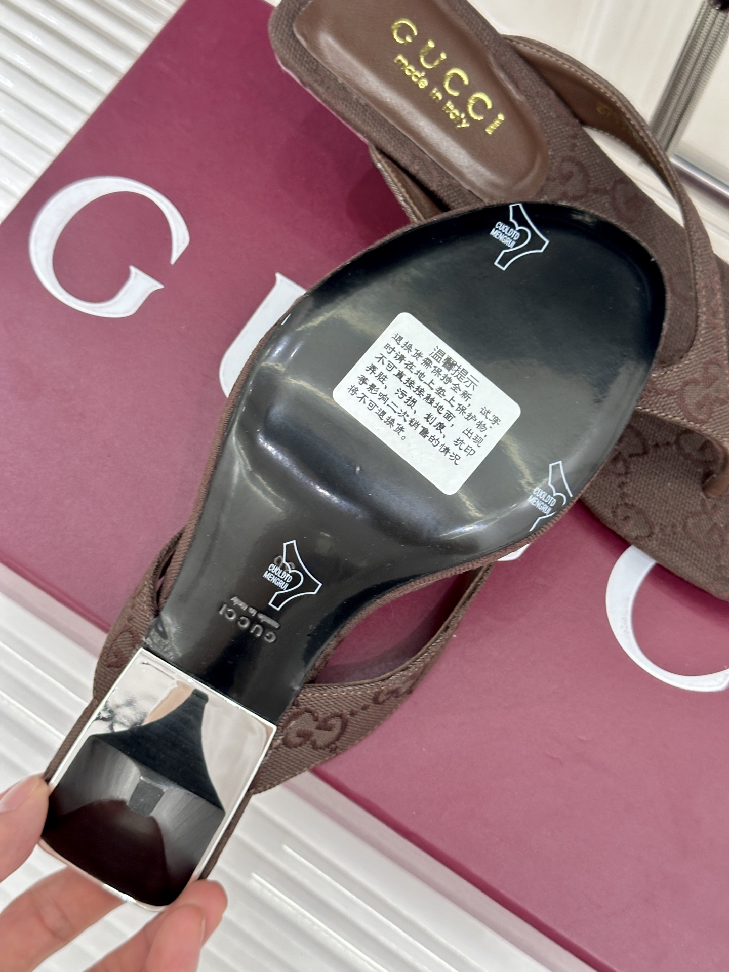 Gucci/古驰26WF新品老花夹脚高跟人字拖鞋夏天最值得入手的单品❗️自带高级气场的凉鞋搭配裙装裤装率