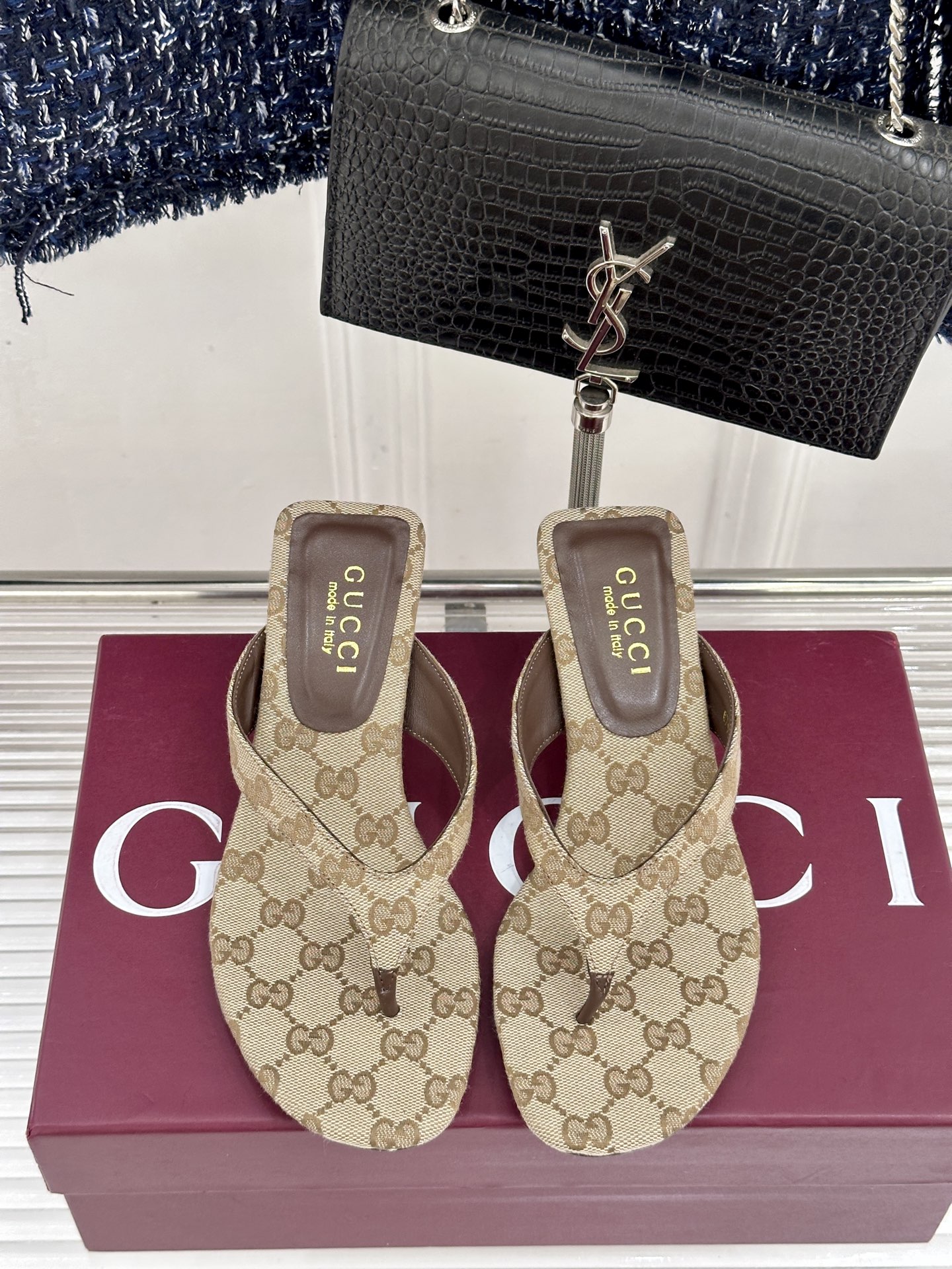 Gucci/古驰26WF新品老花夹脚高跟人字拖鞋夏天最值得入手的单品❗️自带高级气场的凉鞋搭配裙装裤装率