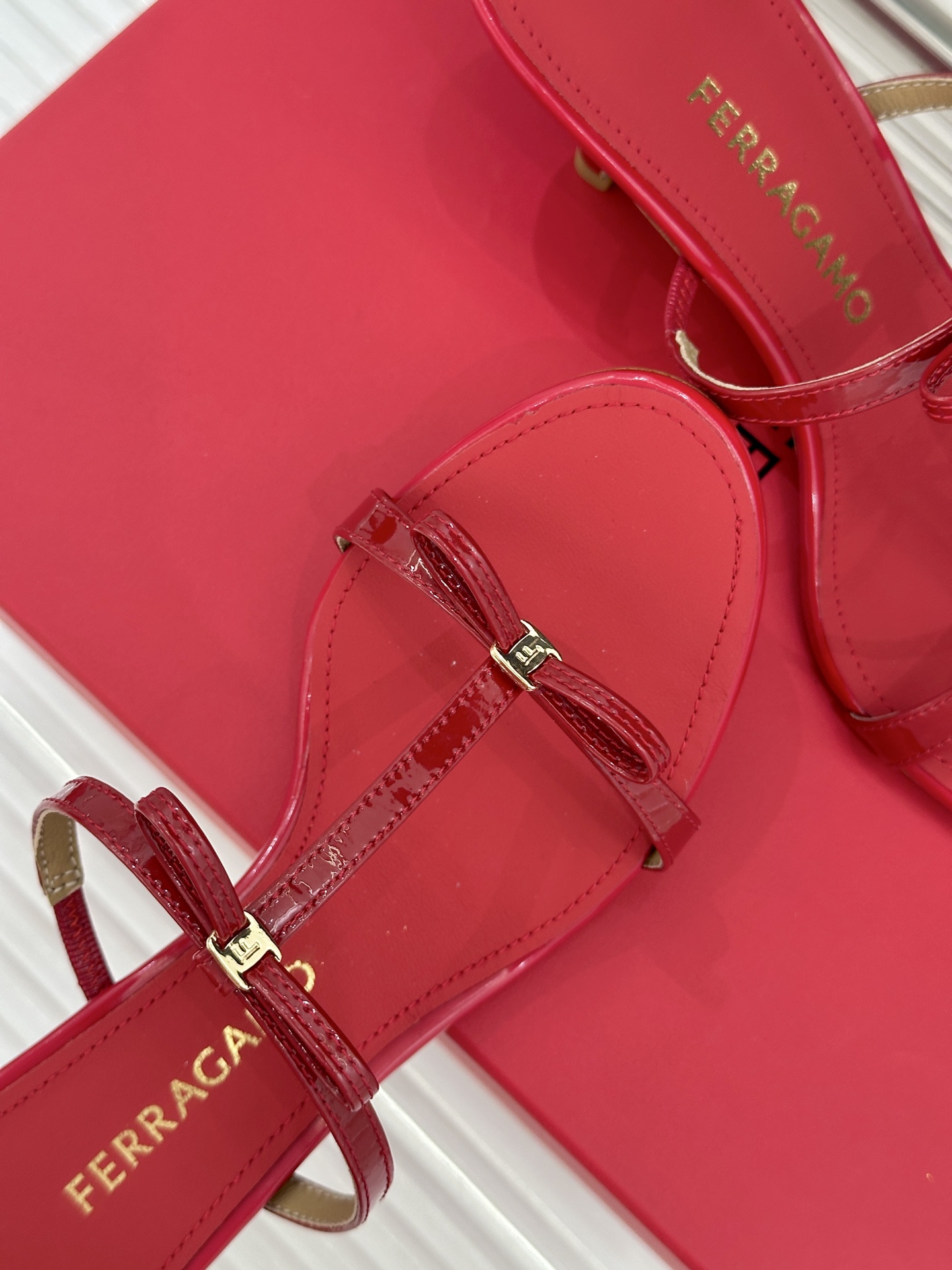 Ferragamo Ferragamo/菲拉格慕26WF新品