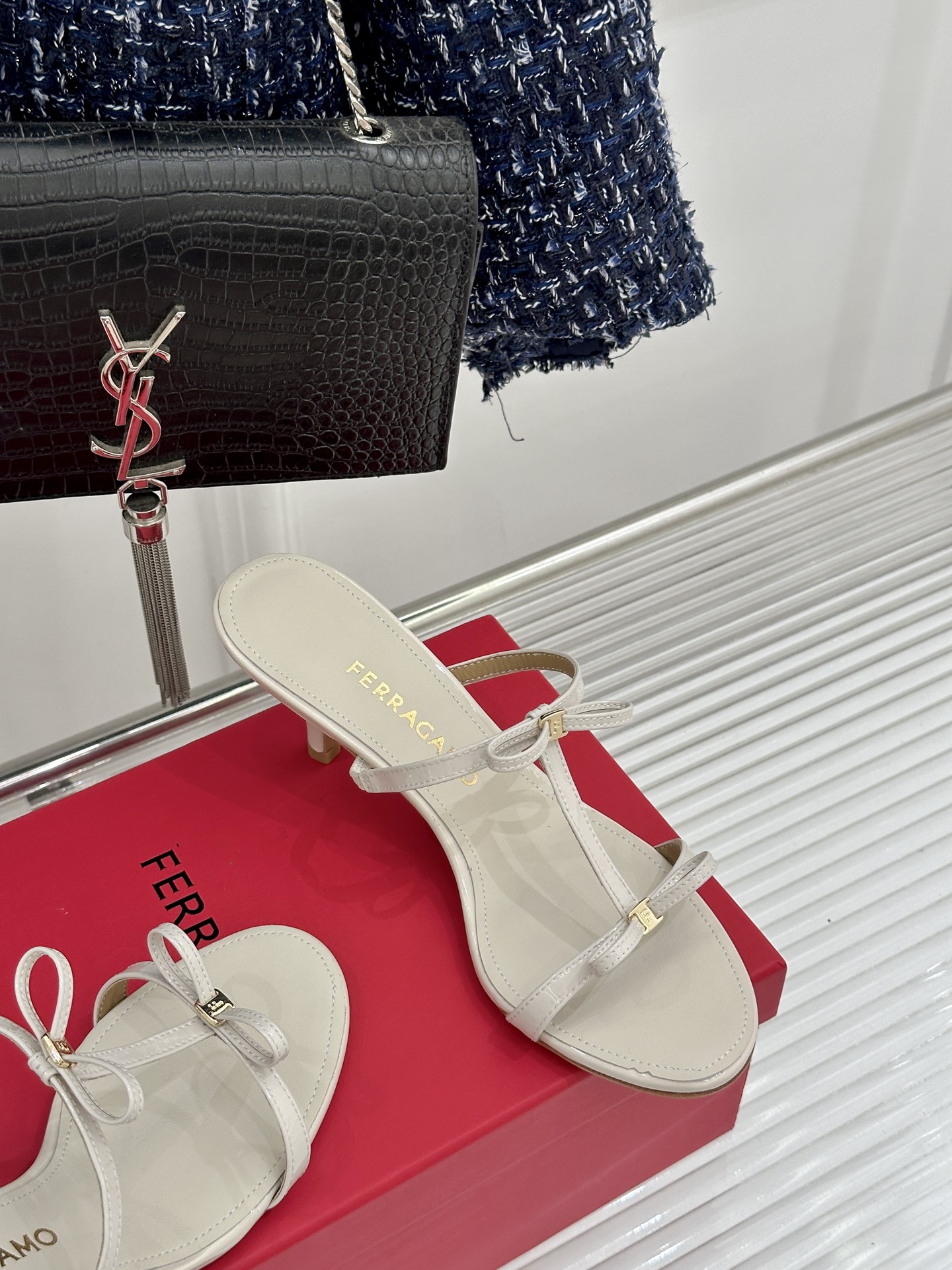 Ferragamo Ferragamo/菲拉格慕26WF新品
