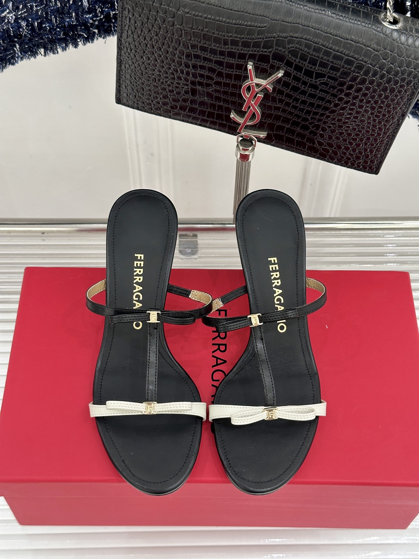 Ferragamo Ferragamo/菲拉格慕26WF新品