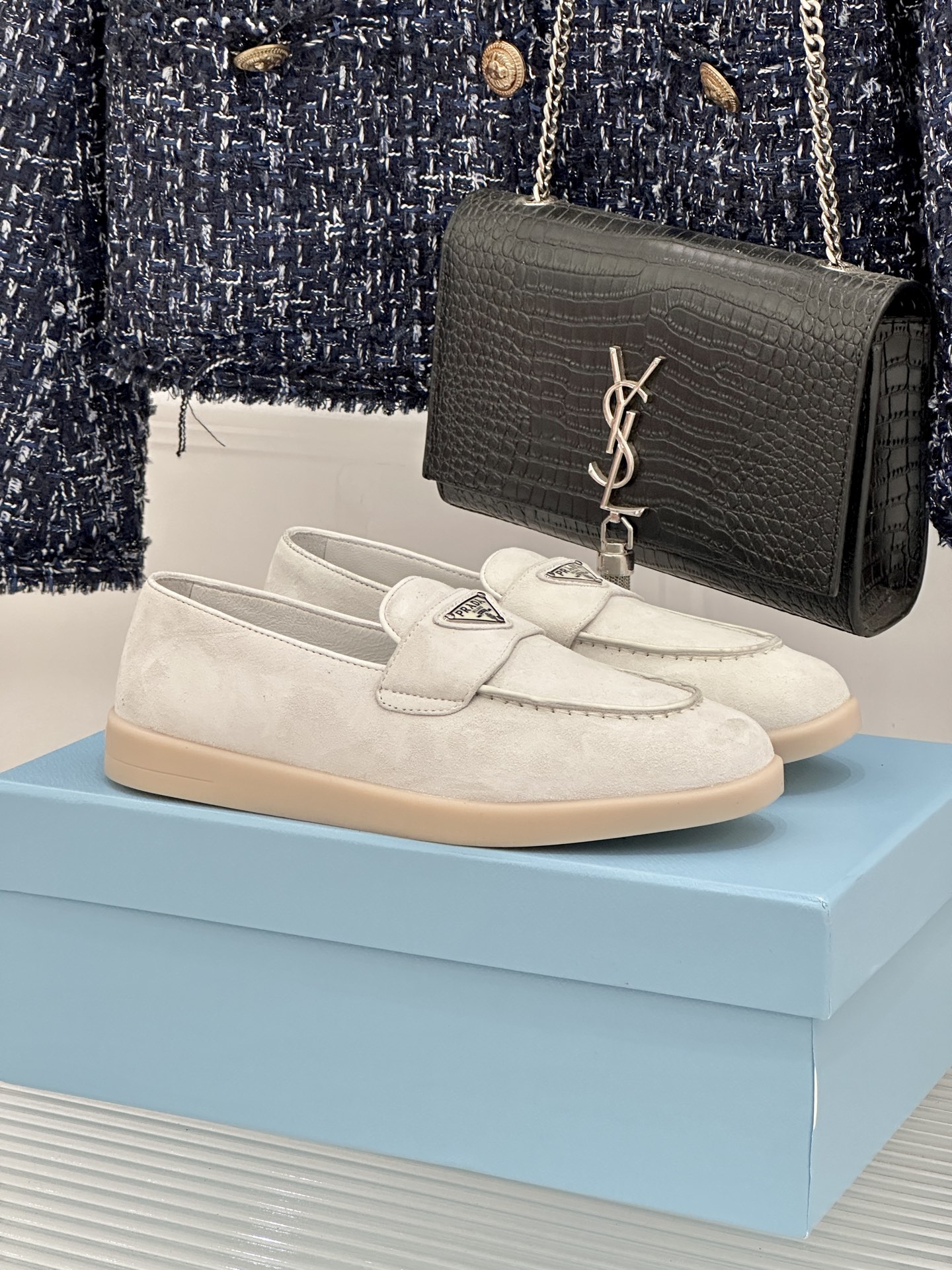 Prada/普拉达26WF新品复古老钱风三角标情侣款乐福鞋意式奢雅与现代休闲的完美融合情侣同款定格低调高