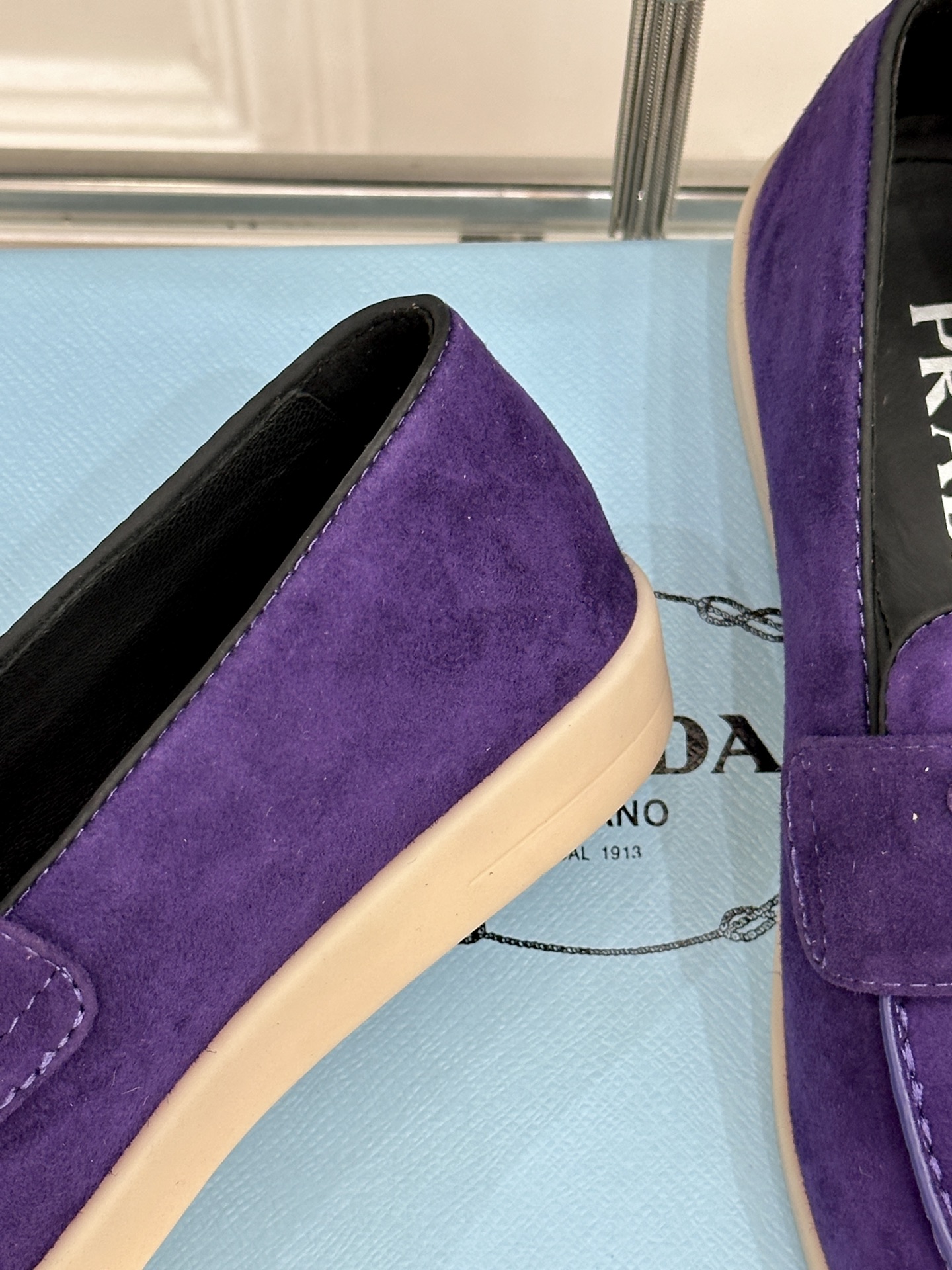 Prada/普拉达26WF新品复古老钱风三角标情侣款乐福鞋意式奢雅与现代休闲的完美融合情侣同款定格低调高
