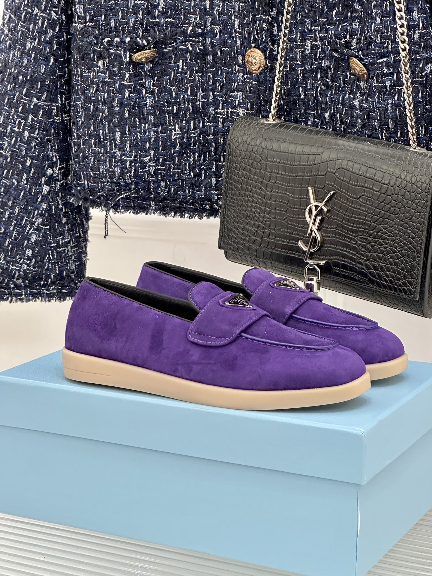 Prada/普拉达26WF新品复古老钱风三角标情侣款乐福鞋意式奢雅与现代休闲的完美融合情侣同款定格低调高