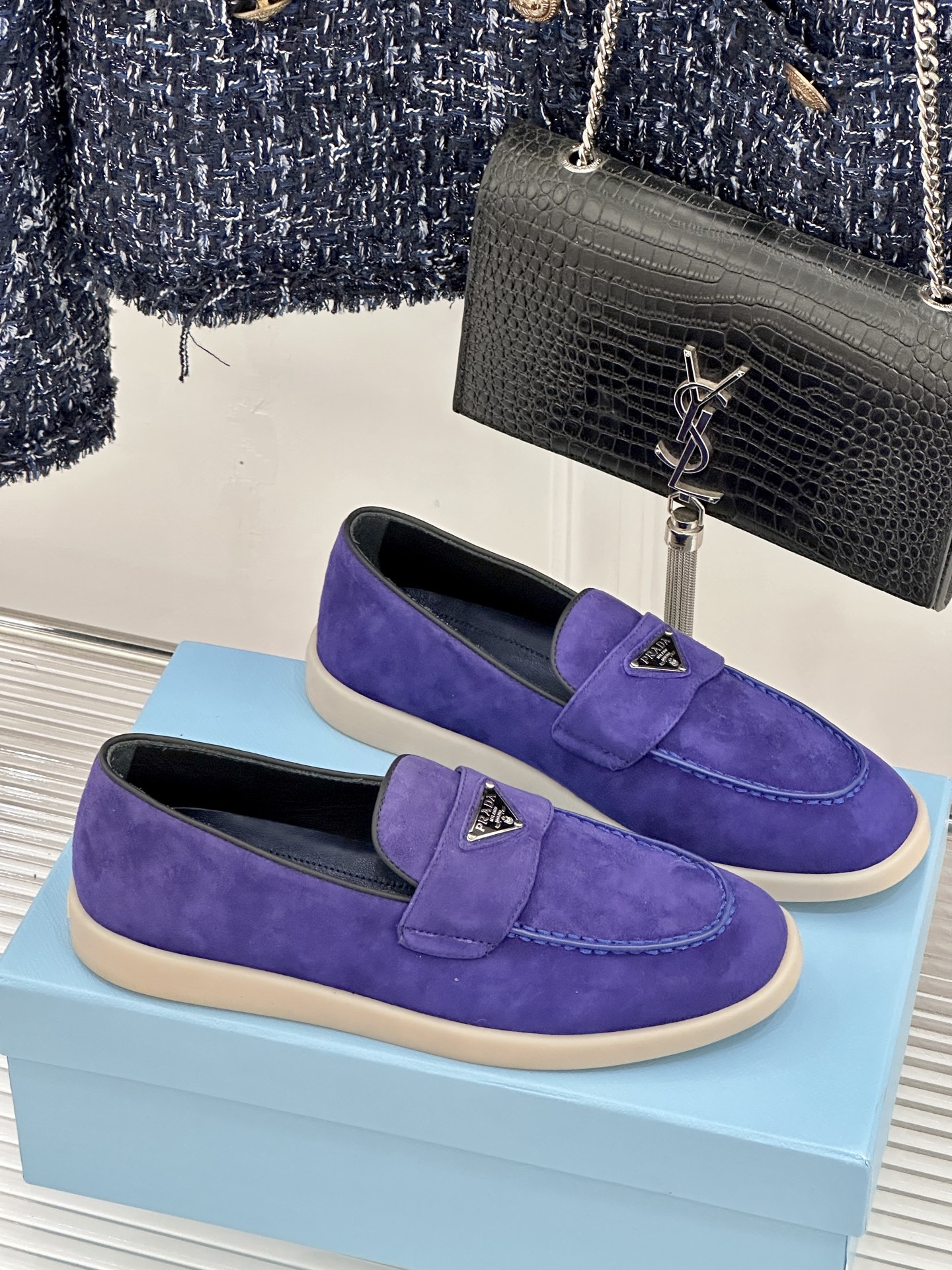 Prada/普拉达26WF新品复古老钱风三角标情侣款乐福鞋意式奢雅与现代休闲的完美融合情侣同款定格低调高
