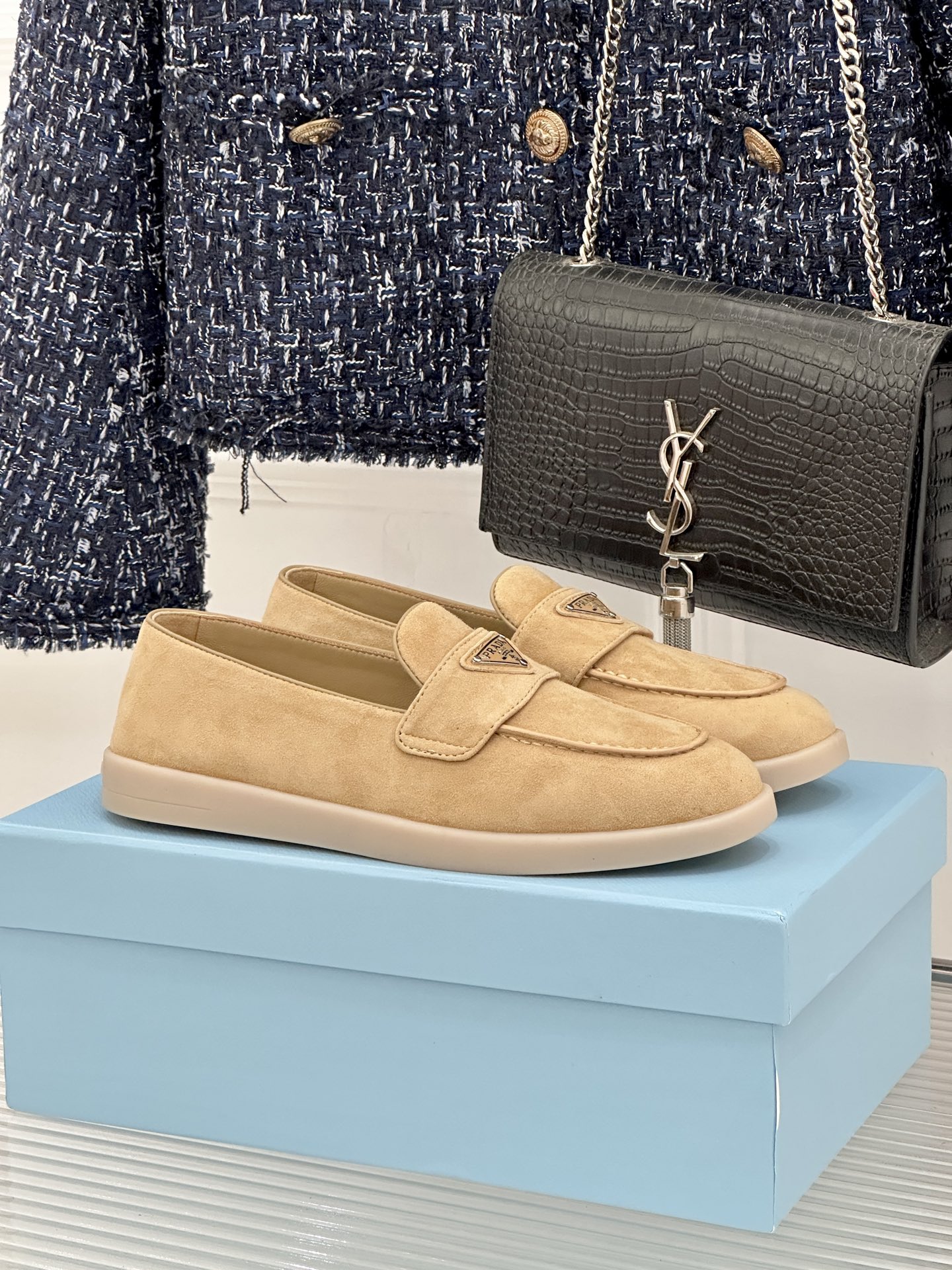 Prada/普拉达26WF新品复古老钱风三角标情侣款乐福鞋意式奢雅与现代休闲的完美融合情侣同款定格低调高