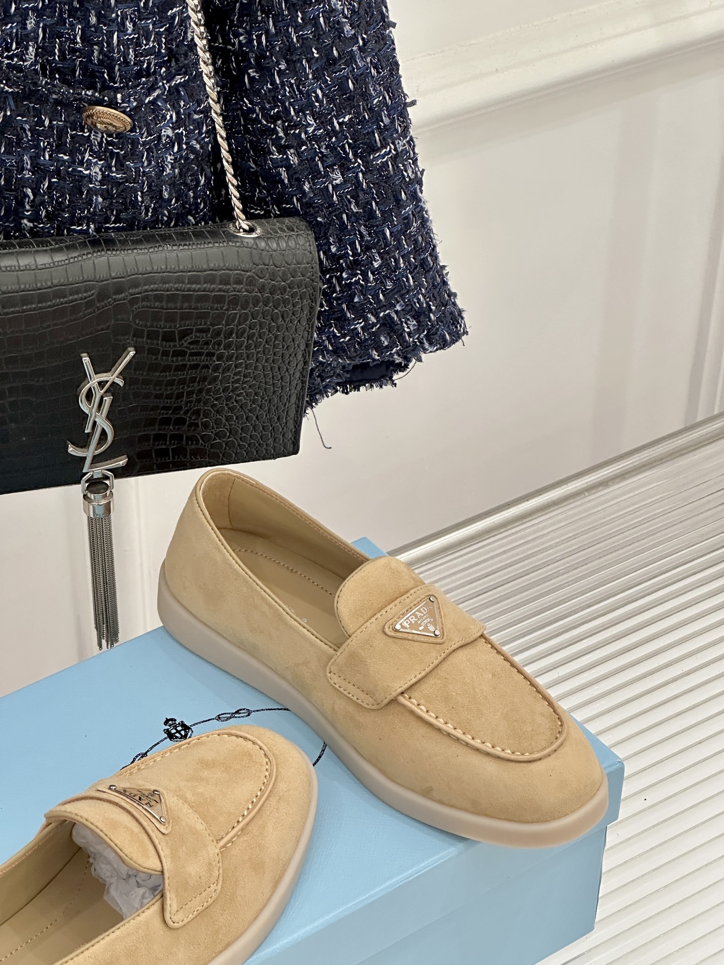 Prada/普拉达26WF新品复古老钱风三角标情侣款乐福鞋意式奢雅与现代休闲的完美融合情侣同款定格低调高