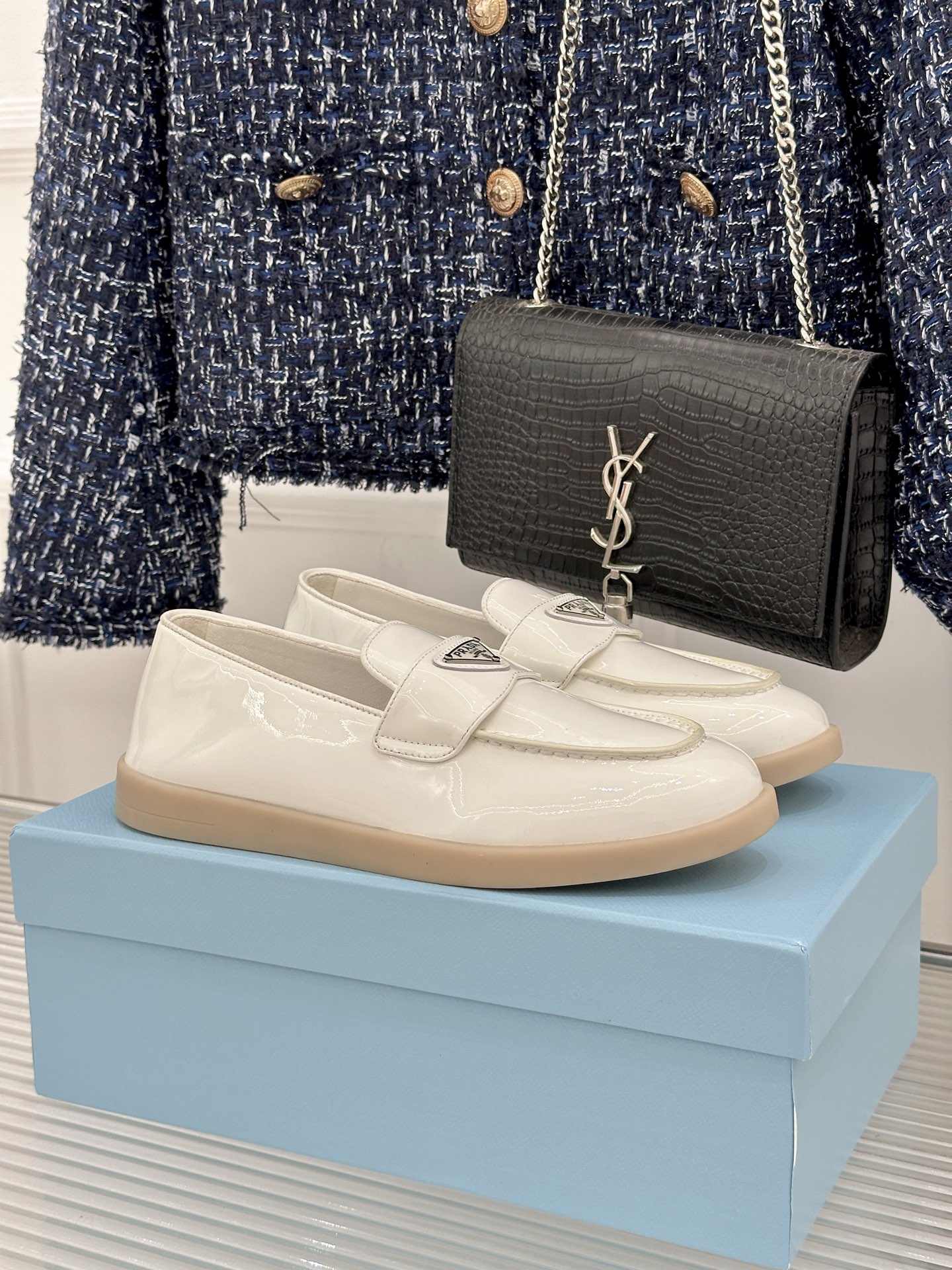 Prada/普拉达26WF新品复古老钱风三角标情侣款乐福鞋意式奢雅与现代休闲的完美融合情侣同款定格低调高