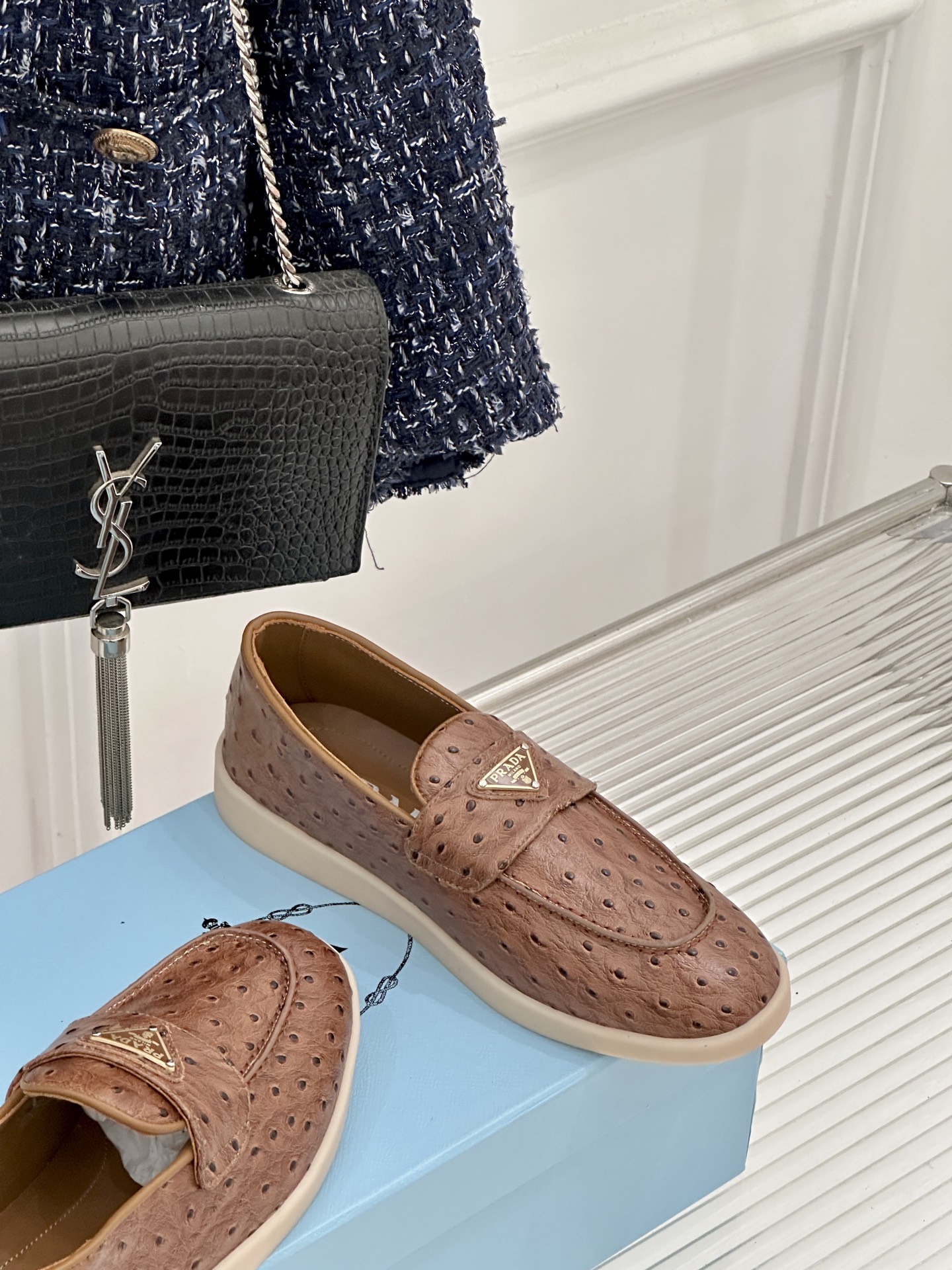 Prada/普拉达26WF新品复古老钱风三角标情侣款乐福鞋意式奢雅与现代休闲的完美融合情侣同款定格低调高
