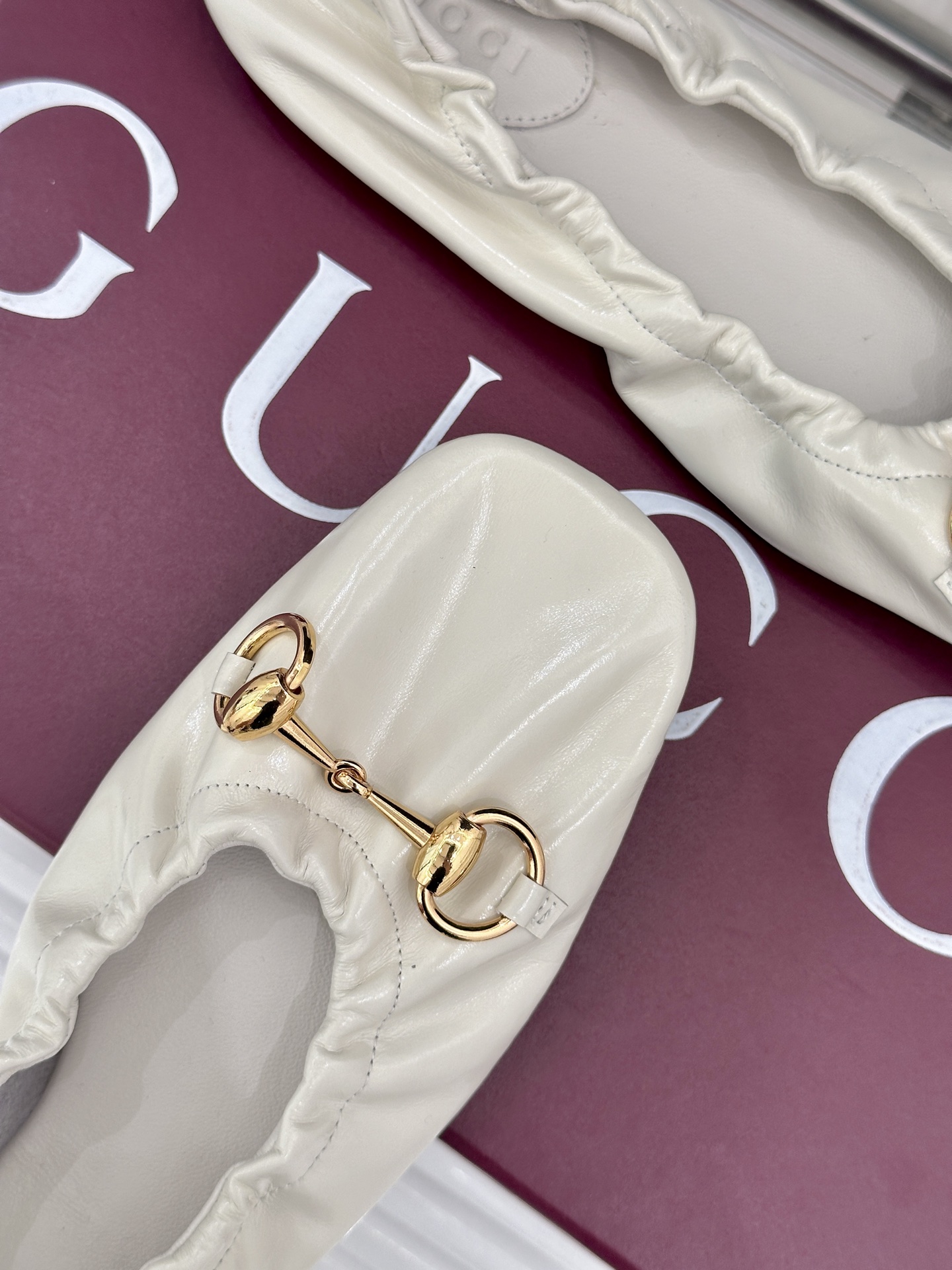 Gucci/古驰26WF新品马衔扣奶奶鞋芭蕾舞鞋将品牌经典底蕴与现代舒适美学甄选顶级小羊皮  质地软糯细