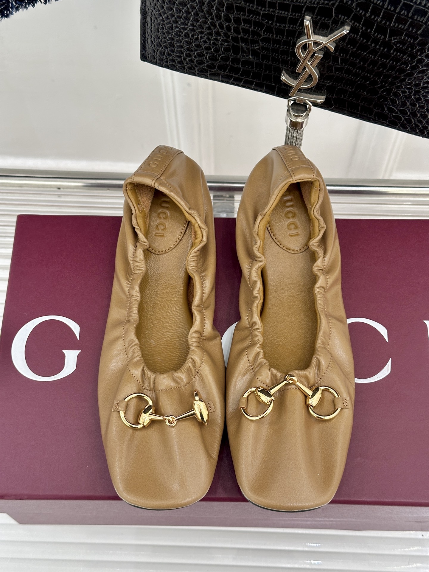 Gucci/古驰26WF新品马衔扣奶奶鞋芭蕾舞鞋将品牌经典底蕴与现代舒适美学甄选顶级小羊皮  质地软糯细