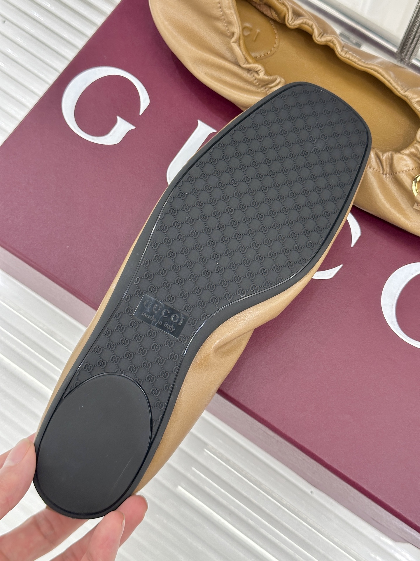 Gucci/古驰26WF新品马衔扣奶奶鞋芭蕾舞鞋将品牌经典底蕴与现代舒适美学甄选顶级小羊皮  质地软糯细