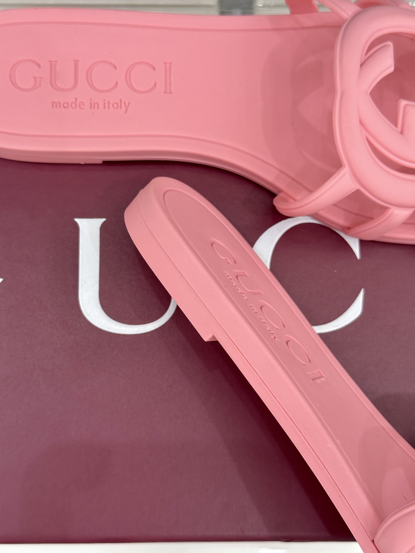 Gucci/古驰26WF新品双G果冻拖鞋续写Lido系列意式海岸风情将70年代典藏符号化作夏日奢适日常 