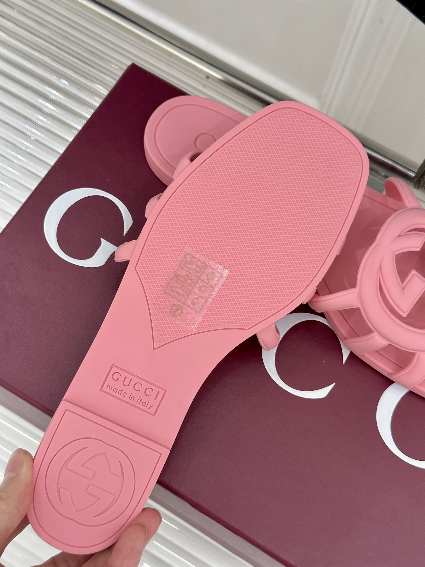 Gucci/古驰26WF新品双G果冻拖鞋续写Lido系列意式海岸风情将70年代典藏符号化作夏日奢适日常 