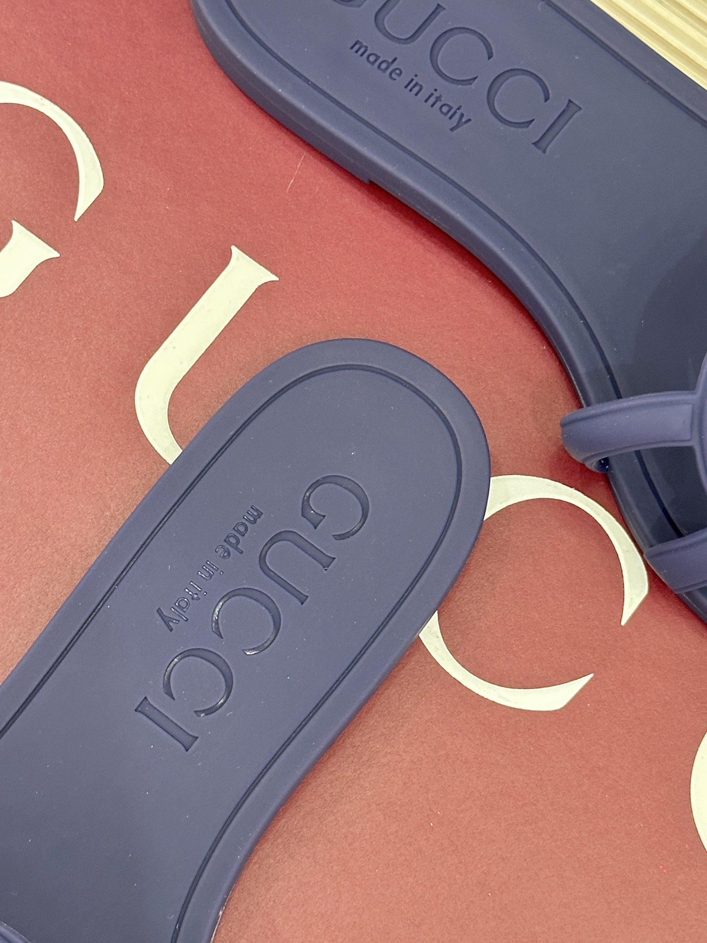 Gucci/古驰26WF新品双G果冻拖鞋续写Lido系列意式海岸风情将70年代典藏符号化作夏日奢适日常 
