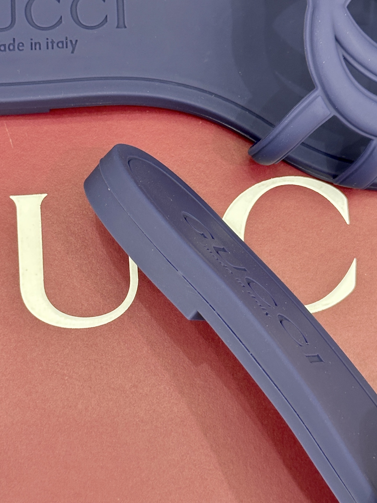 Gucci/古驰26WF新品双G果冻拖鞋续写Lido系列意式海岸风情将70年代典藏符号化作夏日奢适日常 