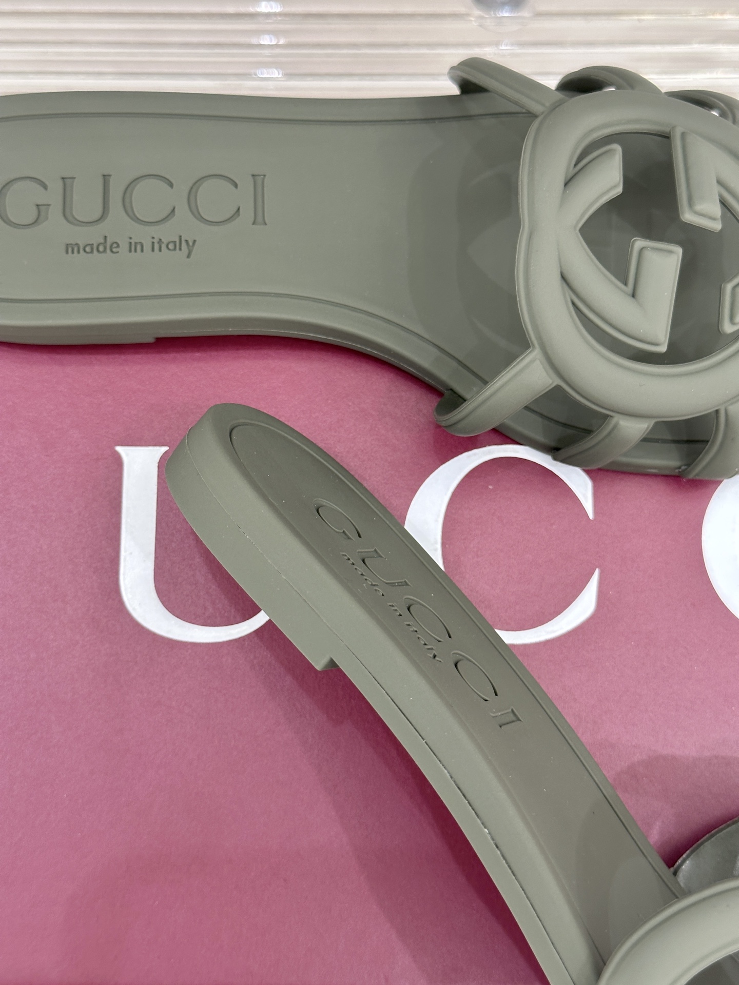 Gucci/古驰26WF新品双G果冻拖鞋续写Lido系列意式海岸风情将70年代典藏符号化作夏日奢适日常 