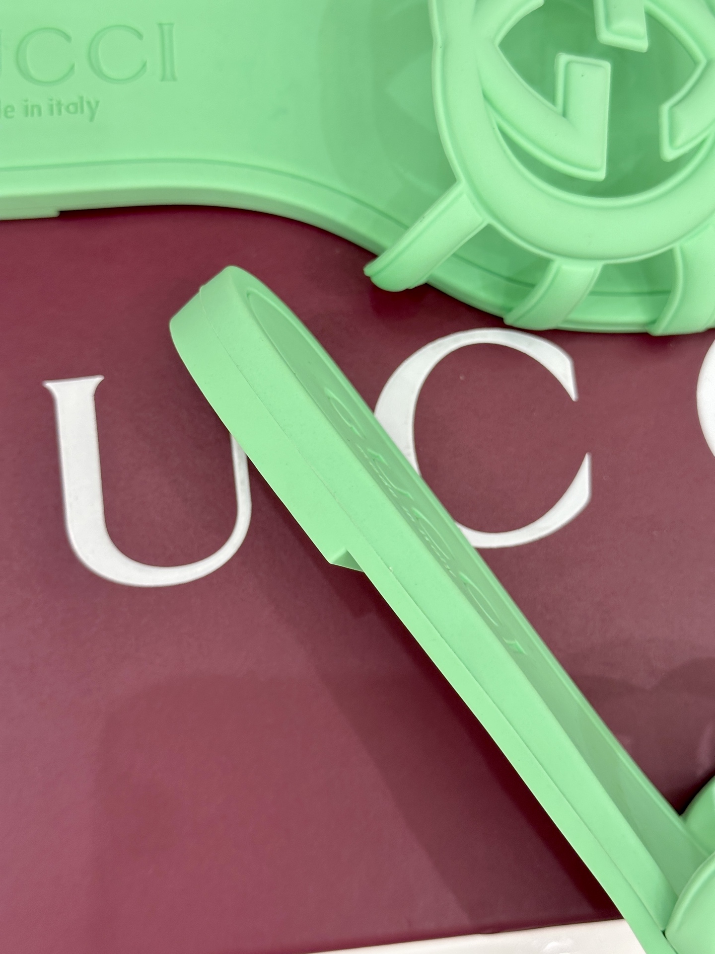 Gucci/古驰26WF新品双G果冻拖鞋续写Lido系列意式海岸风情将70年代典藏符号化作夏日奢适日常 
