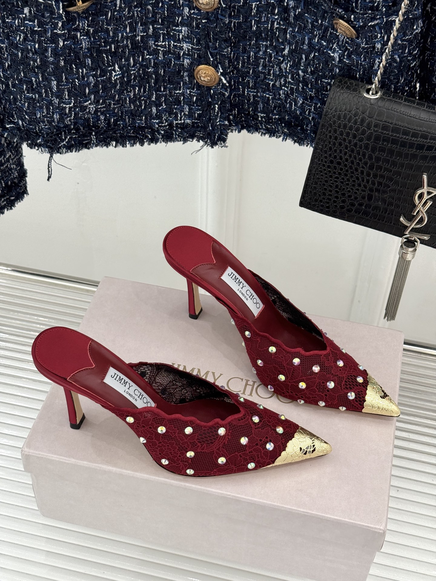 Jimmy Choo/吉米周26WF新品水钻蕾丝金属头高跟拖鞋承袭品牌30年英伦奢雅基因这款凉鞋解锁现代