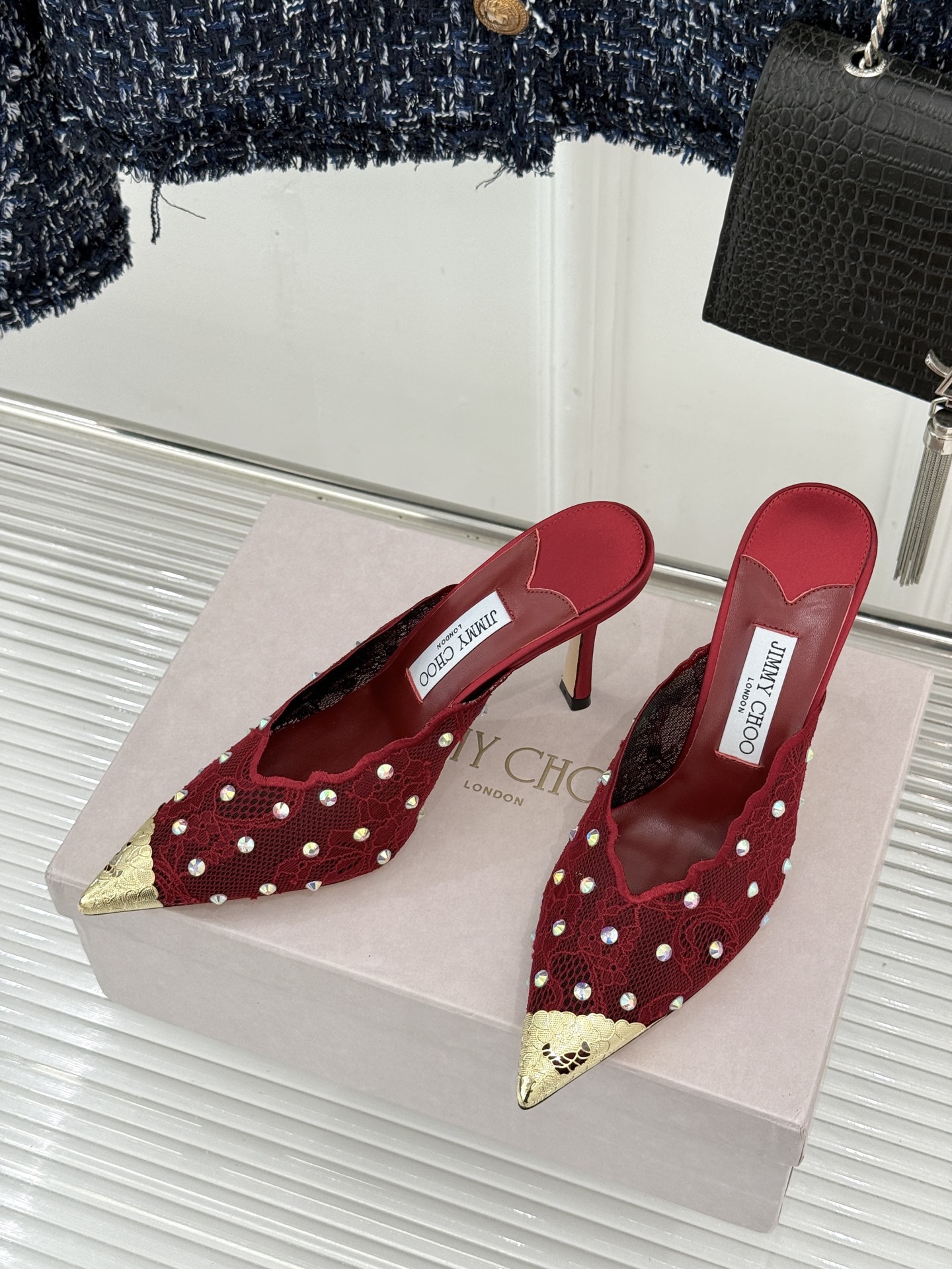 Jimmy Choo/吉米周26WF新品水钻蕾丝金属头高跟拖鞋承袭品牌30年英伦奢雅基因这款凉鞋解锁现代