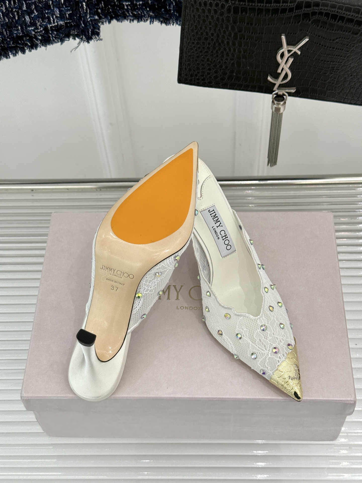 Jimmy Choo/吉米周26WF新品水钻蕾丝金属头高跟拖鞋承袭品牌30年英伦奢雅基因这款凉鞋解锁现代