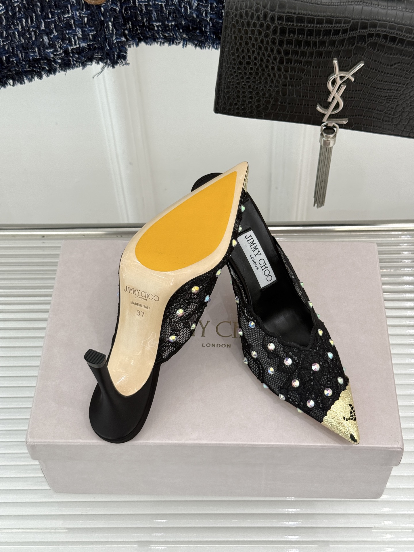 Jimmy Choo/吉米周26WF新品水钻蕾丝金属头高跟拖鞋承袭品牌30年英伦奢雅基因这款凉鞋解锁现代