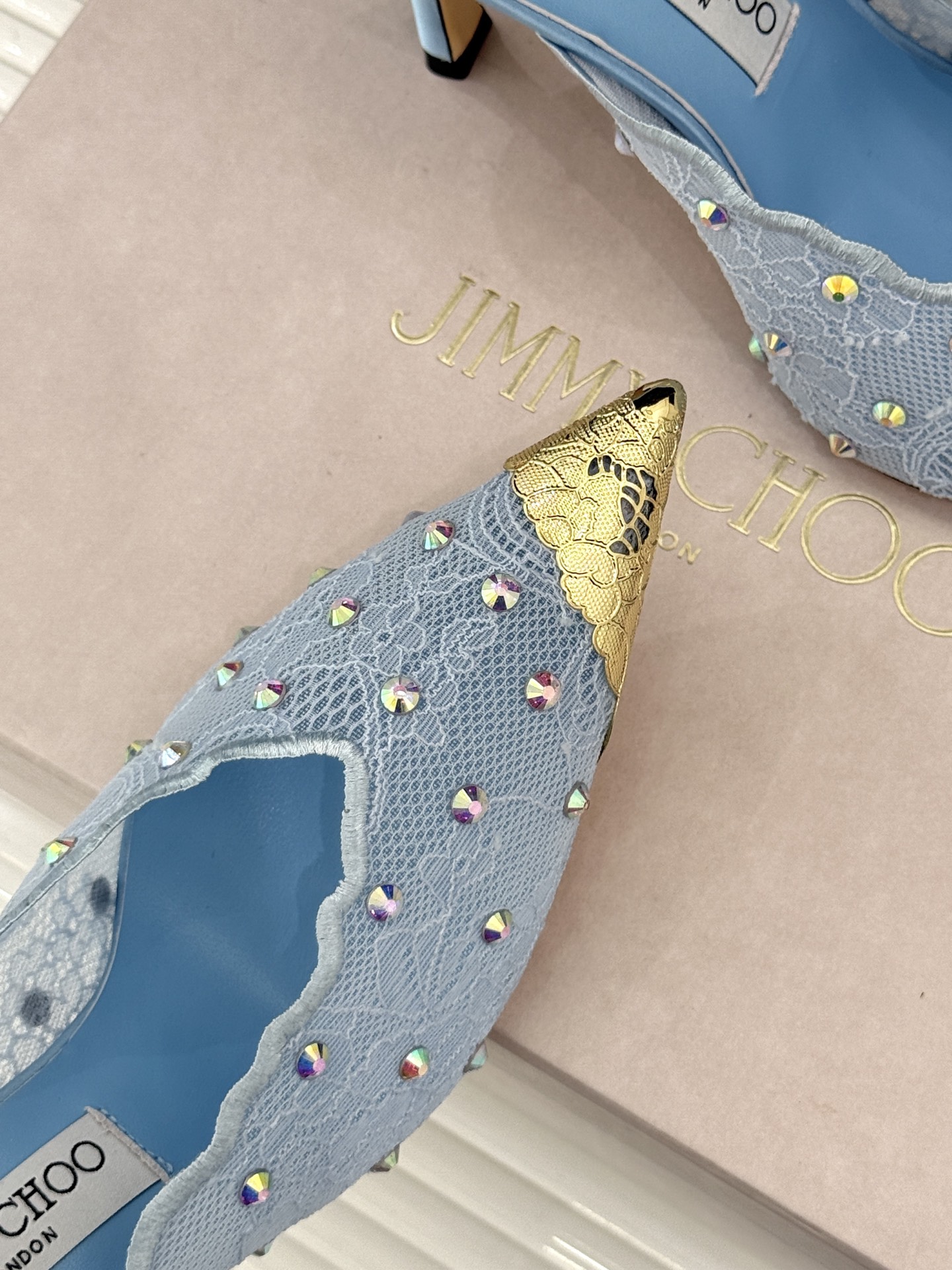 Jimmy Choo/吉米周26WF新品水钻蕾丝金属头高跟拖鞋承袭品牌30年英伦奢雅基因这款凉鞋解锁现代