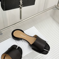 MaisonMargiela|MM6马吉拉26WF新品分趾一字带圆跟拖鞋先锋分趾基因邂逅慵懒极简重塑解构 MaisonMargiela|MM6马吉拉26WF新品分趾一字带圆跟拖鞋先锋分趾基因邂逅慵懒极简重塑解构
