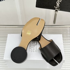 MaisonMargiela|MM6马吉拉26WF新品分趾一字带圆跟拖鞋先锋分趾基因邂逅慵懒极简重塑解构 MaisonMargiela|MM6马吉拉26WF新品分趾一字带圆跟拖鞋先锋分趾基因邂逅慵懒极简重塑解构