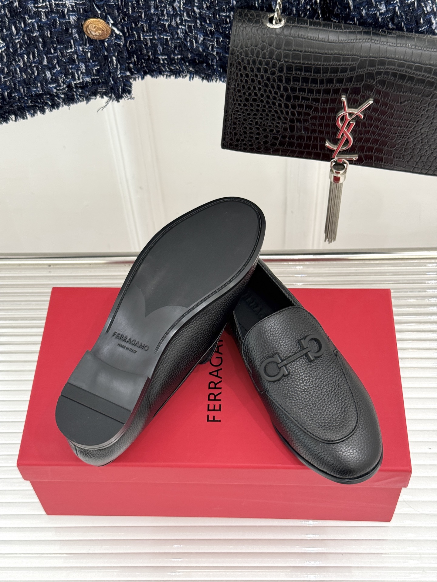 Ferragamo/菲拉格慕26WF新品马衔扣Gancini乐福鞋意式马术灵感邂逅现代优雅甄选柔软锤纹鹿 Ferragamo/菲拉格慕26WF新品马衔扣Gancini乐福鞋意式马术灵感邂逅现代优雅甄选柔软锤纹鹿