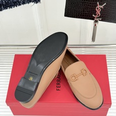 Ferragamo/菲拉格慕26WF新品马衔扣Gancini乐福鞋意式马术灵感邂逅现代优雅甄选柔软锤纹鹿 Ferragamo/菲拉格慕26WF新品马衔扣Gancini乐福鞋意式马术灵感邂逅现代优雅甄选柔软锤纹鹿