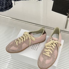 MaisonMargiela|MM6马吉拉经典德训鞋✨德训鞋鼻祖 复刻70年代德军训练鞋极简去logo设 MaisonMargiela|MM6马吉拉经典德训鞋✨德训鞋鼻祖 复刻70年代德军训练鞋极简去logo设