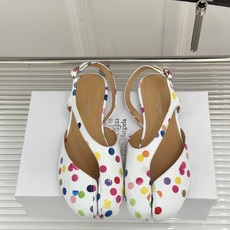 MaisonMargiela|MM6马吉拉复古分趾玛丽珍凉鞋MaisonMargiela又又又放大招啦! MaisonMargiela|MM6马吉拉复古分趾玛丽珍凉鞋MaisonMargiela又又又放大招啦!