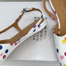 MaisonMargiela|MM6马吉拉复古分趾玛丽珍凉鞋MaisonMargiela又又又放大招啦! MaisonMargiela|MM6马吉拉复古分趾玛丽珍凉鞋MaisonMargiela又又又放大招啦!