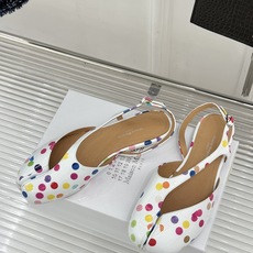 MaisonMargiela|MM6马吉拉复古分趾玛丽珍凉鞋MaisonMargiela又又又放大招啦! MaisonMargiela|MM6马吉拉复古分趾玛丽珍凉鞋MaisonMargiela又又又放大招啦!