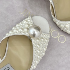 全珍珠Jimmy Choo/吉米周经典大珍珠鱼嘴高跟凉鞋将浪漫珠光与轻奢格调完美演绎自带一眼沦陷的名媛氛 全珍珠Jimmy Choo/吉米周经典大珍珠鱼嘴高跟凉鞋将浪漫珠光与轻奢格调完美演绎自带一眼沦陷的名媛氛
