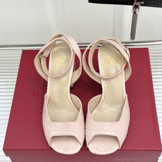 Valentino/华伦天奴26WF新品鱼嘴粗跟凉鞋凉鞋纯粹版型诠释高阶审美通体无缀饰尽显利落风范圆润鞋 Valentino/华伦天奴26WF新品鱼嘴粗跟凉鞋凉鞋纯粹版型诠释高阶审美通体无缀饰尽显利落风范圆润鞋