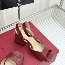 Valentino/华伦天奴26WF新品鱼嘴粗跟凉鞋凉鞋纯粹版型诠释高阶审美通体无缀饰尽显利落风范圆润鞋 Valentino/华伦天奴26WF新品鱼嘴粗跟凉鞋凉鞋纯粹版型诠释高阶审美通体无缀饰尽显利落风范圆润鞋