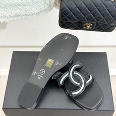 CHANE* |小香26S新品大双C镂空拖鞋通透肌理自带轻奢气韵经典双C镌刻品牌底蕴镂空剪裁勾勒灵动轮廓 CHANE* |小香26S新品大双C镂空拖鞋通透肌理自带轻奢气韵经典双C镌刻品牌底蕴镂空剪裁勾勒灵动轮廓