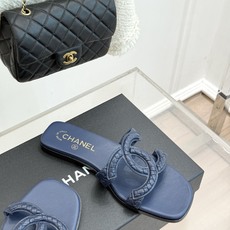 CHANE* |小香26S新品大双C镂空拖鞋通透肌理自带轻奢气韵经典双C镌刻品牌底蕴镂空剪裁勾勒灵动轮廓 CHANE* |小香26S新品大双C镂空拖鞋通透肌理自带轻奢气韵经典双C镌刻品牌底蕴镂空剪裁勾勒灵动轮廓