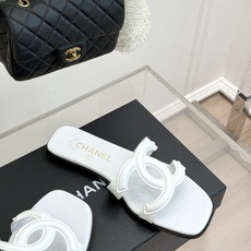 CHANE* |小香26S新品大双C镂空拖鞋通透肌理自带轻奢气韵经典双C镌刻品牌底蕴镂空剪裁勾勒灵动轮廓 CHANE* |小香26S新品大双C镂空拖鞋通透肌理自带轻奢气韵经典双C镌刻品牌底蕴镂空剪裁勾勒灵动轮廓