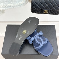 CHANE* |小香26S新品大双C镂空拖鞋通透肌理自带轻奢气韵经典双C镌刻品牌底蕴镂空剪裁勾勒灵动轮廓 CHANE* |小香26S新品大双C镂空拖鞋通透肌理自带轻奢气韵经典双C镌刻品牌底蕴镂空剪裁勾勒灵动轮廓