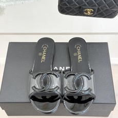 CHANE* |小香26S新品大双C镂空拖鞋通透肌理自带轻奢气韵经典双C镌刻品牌底蕴镂空剪裁勾勒灵动轮廓 CHANE* |小香26S新品大双C镂空拖鞋通透肌理自带轻奢气韵经典双C镌刻品牌底蕴镂空剪裁勾勒灵动轮廓