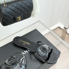 CHANE* |小香26S新品大双C镂空拖鞋通透肌理自带轻奢气韵经典双C镌刻品牌底蕴镂空剪裁勾勒灵动轮廓 CHANE* |小香26S新品大双C镂空拖鞋通透肌理自带轻奢气韵经典双C镌刻品牌底蕴镂空剪裁勾勒灵动轮廓